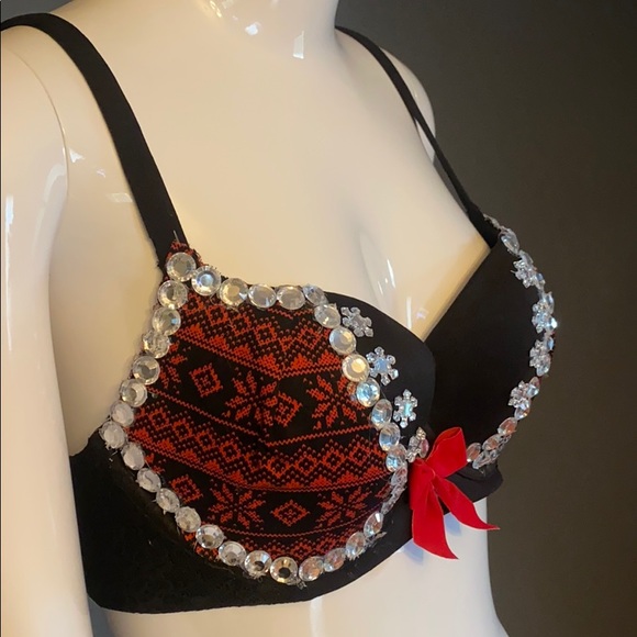 Handmade Bedazzled Bra - Picture 6 of 7